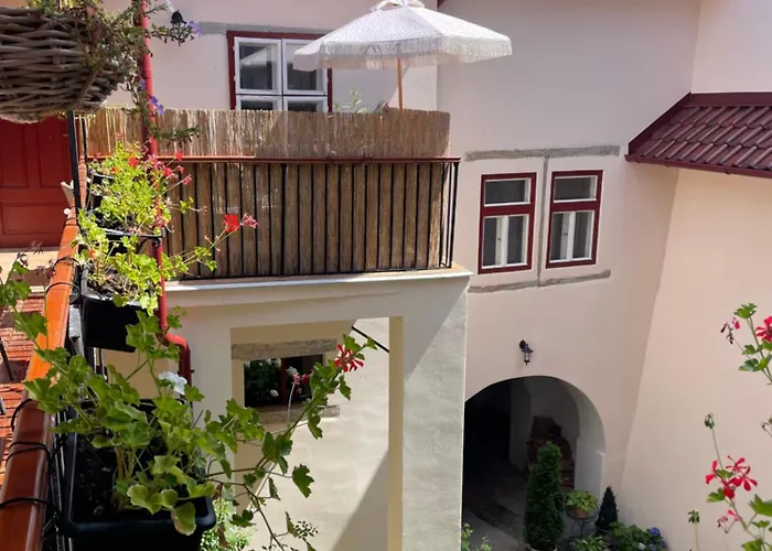 Historical Zaffir House - Market Square