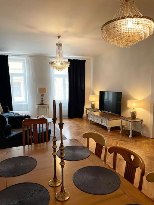 Historical Zaffir House - Market Square Holiday home *