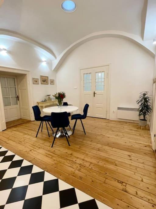 Historical Zaffir House - Market Square Holiday home